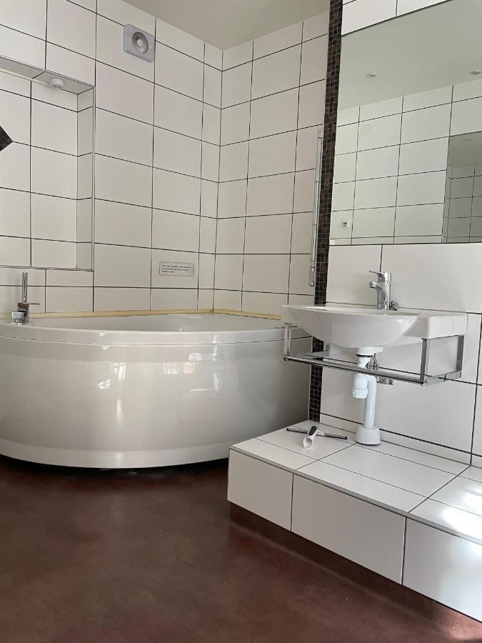 Отель Boersen Annex Висбю Экстерьер фото